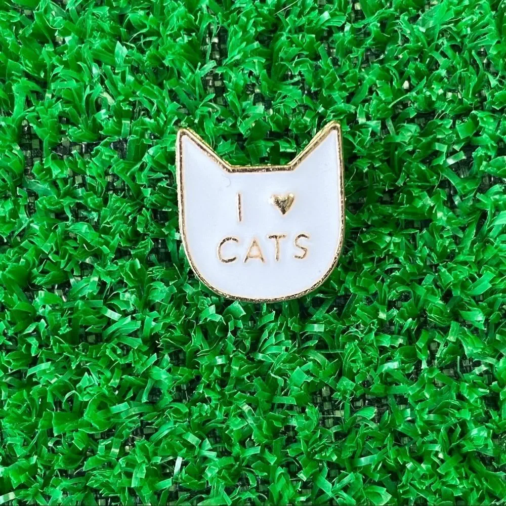 N/A love cats